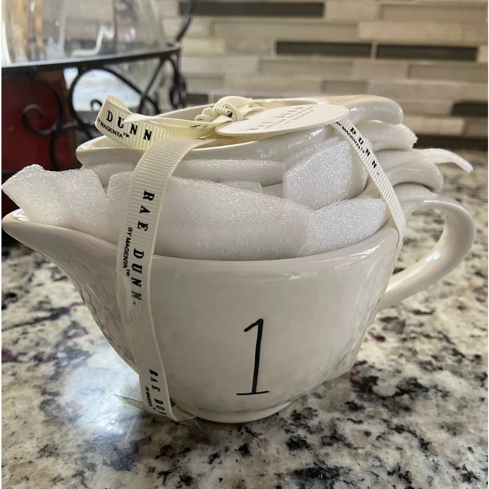 NWT Rae Dunn White Number Measuring Cups